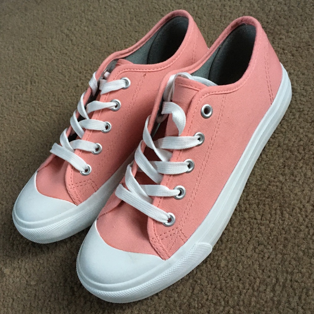NWOB! Pink Sneakers 🌸🎀💕